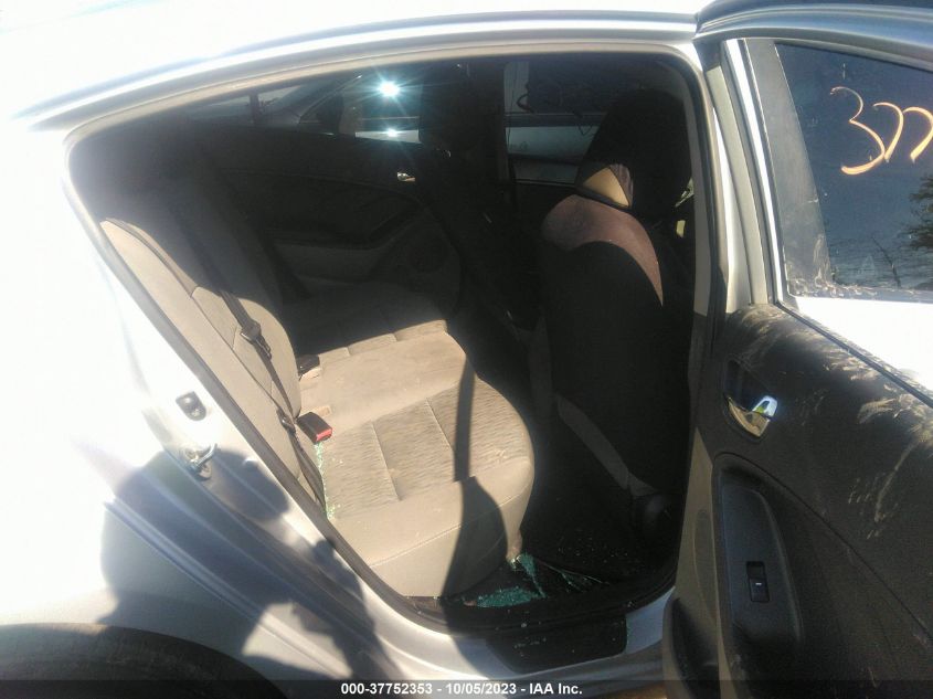 2016 KIA FORTE LX - KNAFK4A65G5499709