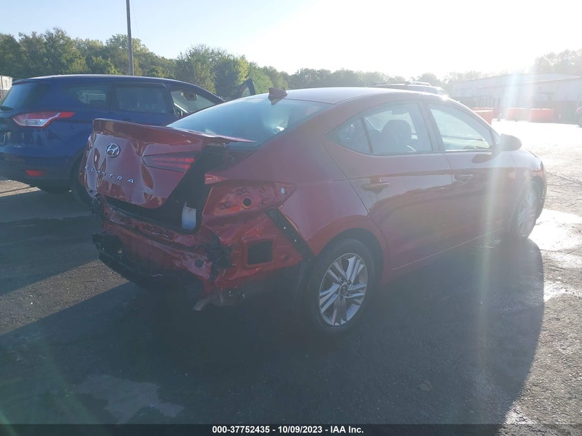 VIN 5NPD84LF3KH425574 2019 HYUNDAI ELANTRA SEL