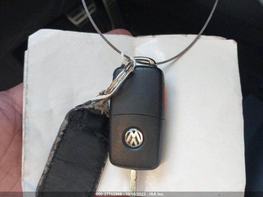2013 VOLKSWAGEN JETTA GLI/GLI AUTOBAHN/GLI AUTOBAHN W/NAV - 3VW4T7AJ4DM448881
