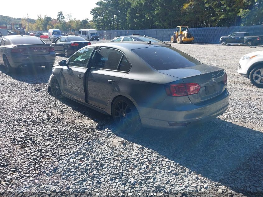2013 VOLKSWAGEN JETTA GLI/GLI AUTOBAHN/GLI AUTOBAHN W/NAV - 3VW4T7AJ4DM448881