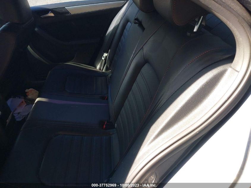 2013 VOLKSWAGEN JETTA GLI/GLI AUTOBAHN/GLI AUTOBAHN W/NAV - 3VW4T7AJ4DM448881