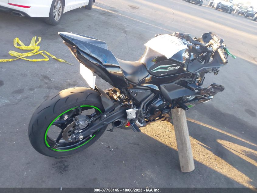 VIN JKAEXEJ12KDA04114 2019 KAWASAKI EX650 J