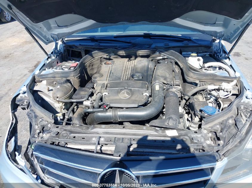 2014 MERCEDES-BENZ C 250 SPORT/LUXURY - WDDGF4HB8EA962273