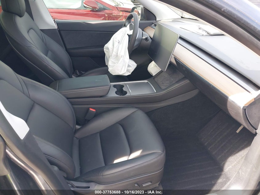 VIN 7SAYGDEF5NF317898 2022 TESLA MODEL Y