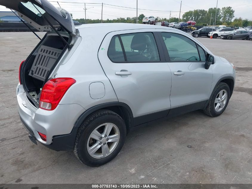 3GNCJNSB3KL405353 Chevrolet Trax LS 4