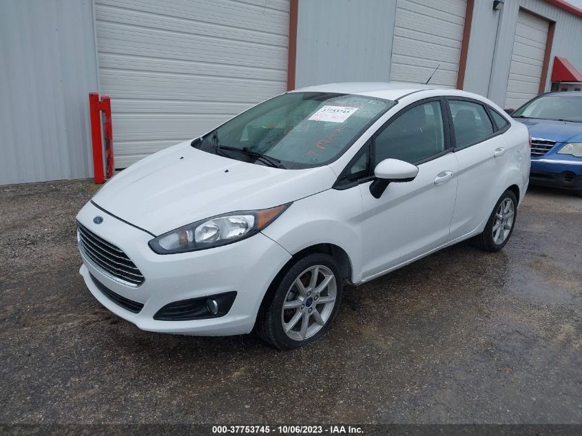 3FADP4BJ2KM106191 Ford Fiesta SE 2