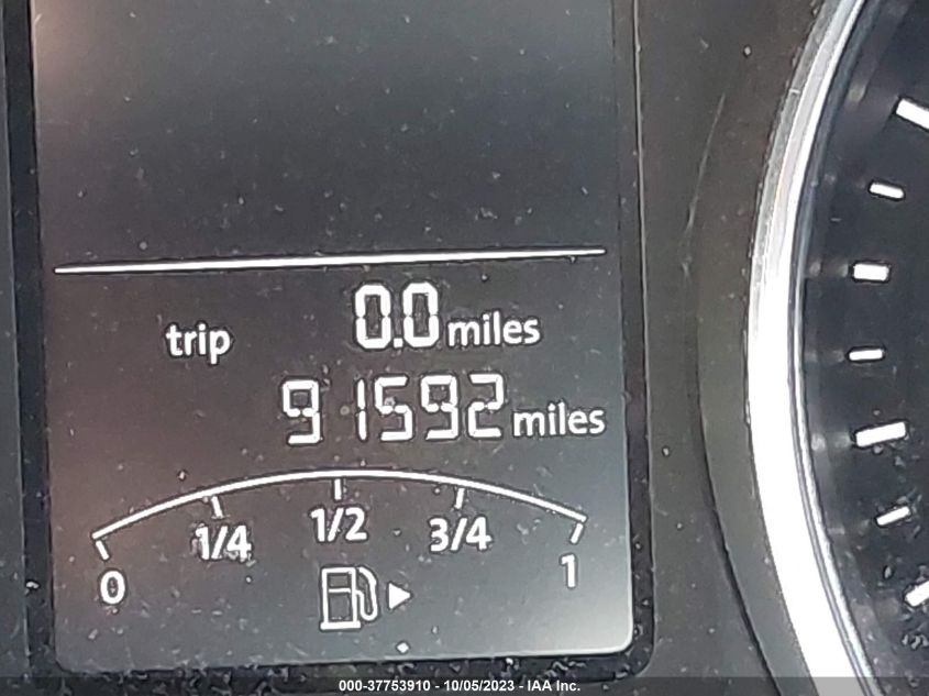 2016 VOLKSWAGEN JETTA 1.8T SPORT - 3VWD17AJ5GM375563
