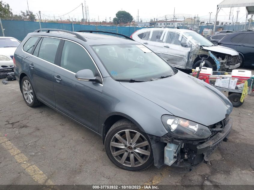 2014 VOLKSWAGEN JETTA SPORTWAGEN 2.0L TDI - 3VWPL7AJ2EM608884