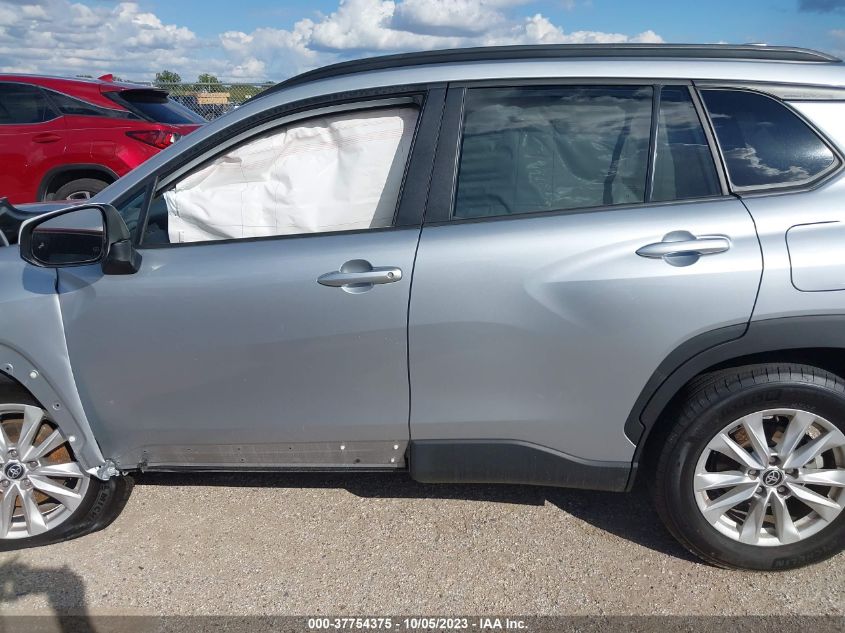 2022 TOYOTA COROLLA CROSS LE - 7MUCAAAG4NV012173