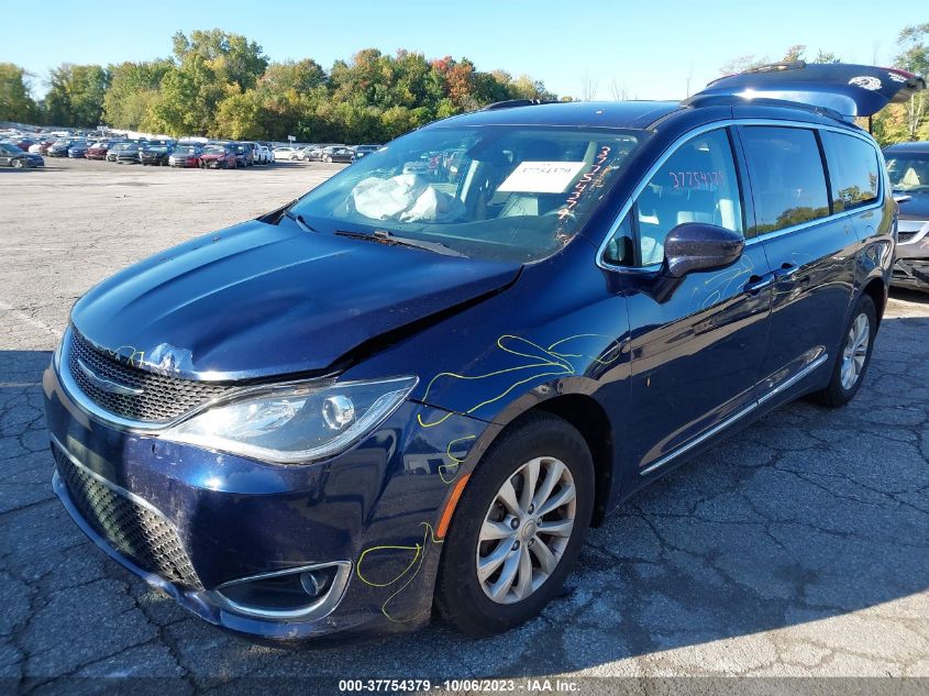 2C4RC1BG8HR688569 2017 CHRYSLER PACIFICA - Image 2
