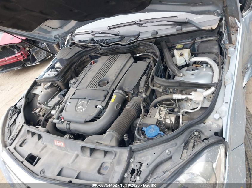 2013 MERCEDES-BENZ C-CLASS C 250 - WDDGF4HB9DA790690