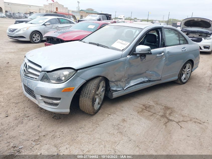 2013 MERCEDES-BENZ C-CLASS C 250 - WDDGF4HB9DA790690