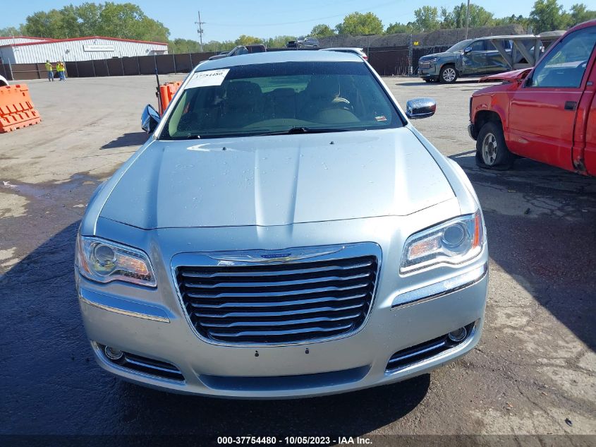 2013 CHRYSLER 300C 2C3CCAET8DH736073