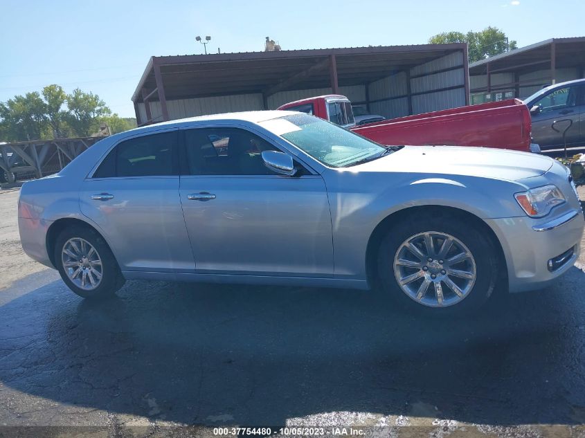 2013 CHRYSLER 300C 2C3CCAET8DH736073
