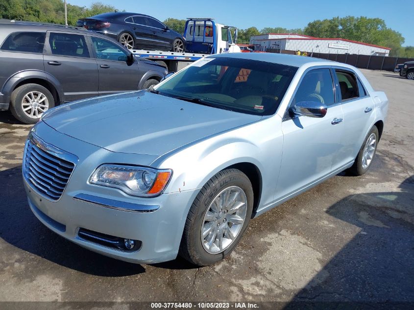 2013 CHRYSLER 300C 2C3CCAET8DH736073