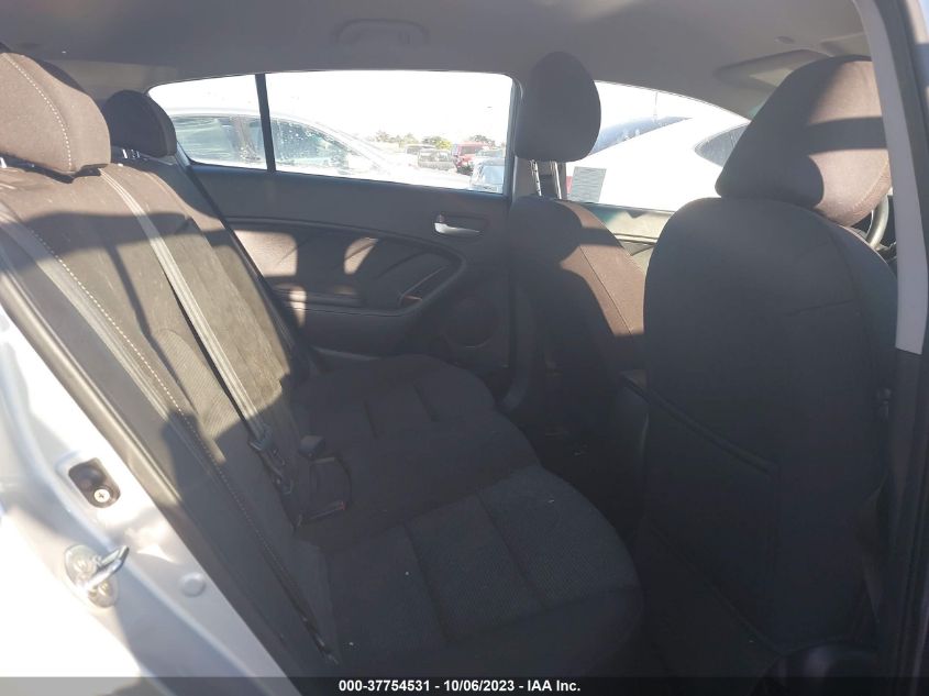 2018 KIA FORTE5 LX - KNAFK5A81J5772837