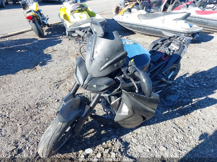 2017 YAMAHA FZ09 JYARN53E2HA002492