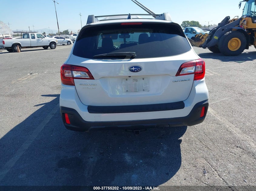 VIN 4S4BSANC4J3362372 2018 SUBARU OUTBACK 2.5I LIMITED