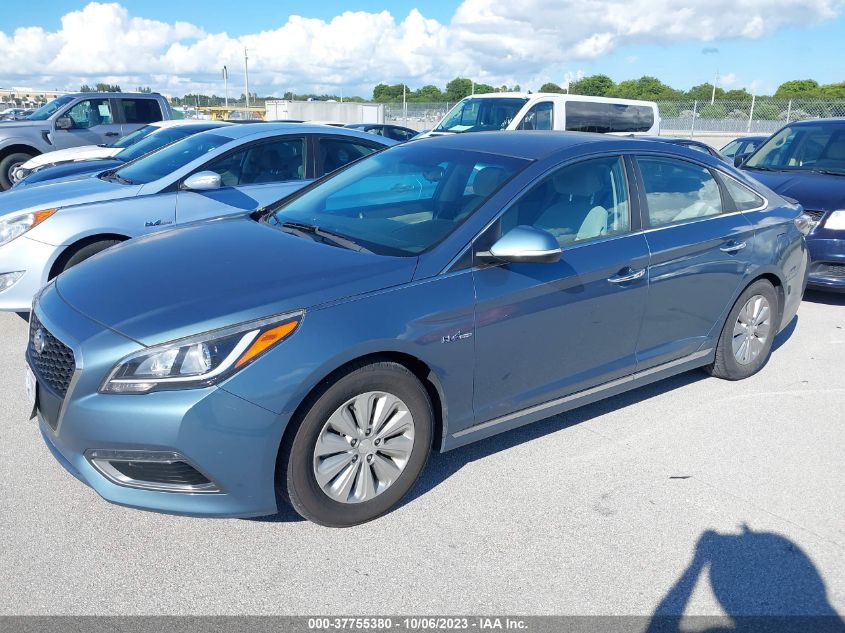 2016 HYUNDAI SONATA HYBRID SE - KMHE24L13GA038947