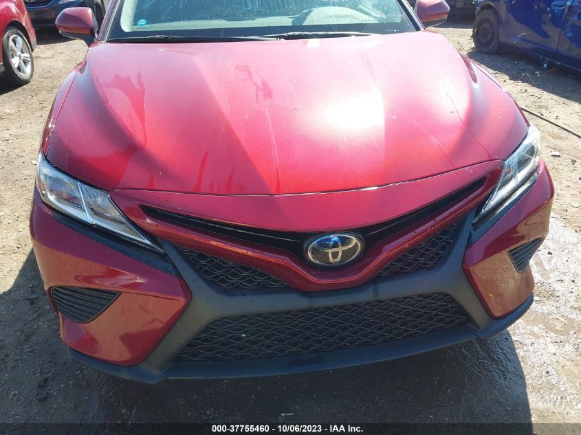 2018 TOYOTA CAMRY LE/SE/XLE/L - 4T1B11HK8JU565555