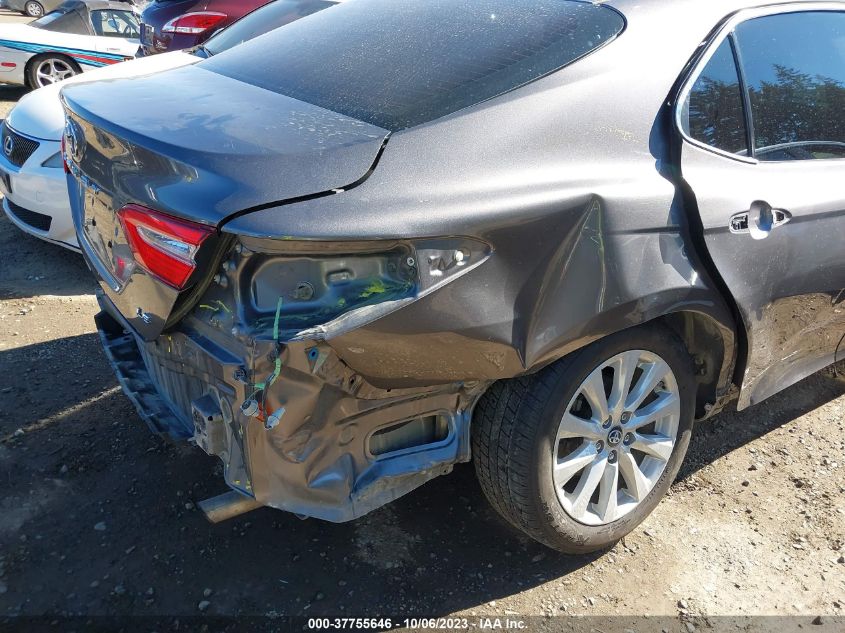 2019 TOYOTA CAMRY LE/SE/XLE/L - 4T1B11HK2KU241678