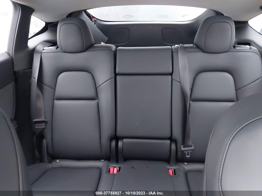 VIN 7SAYGDEE9PF813958 2023 TESLA MODEL Y