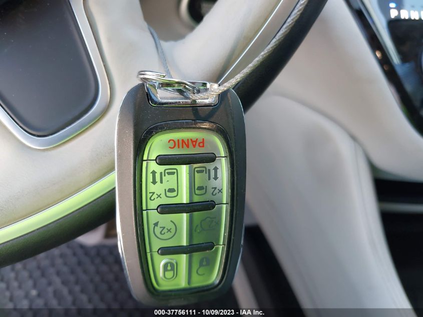 2021 CHRYSLER PACIFICA HYBRID LIMITED 2C4RC1S77MR514082
