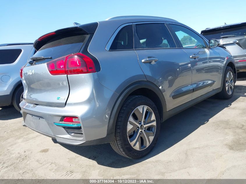 2022 KIA NIRO EV EX KNDCC3LG7N5142516