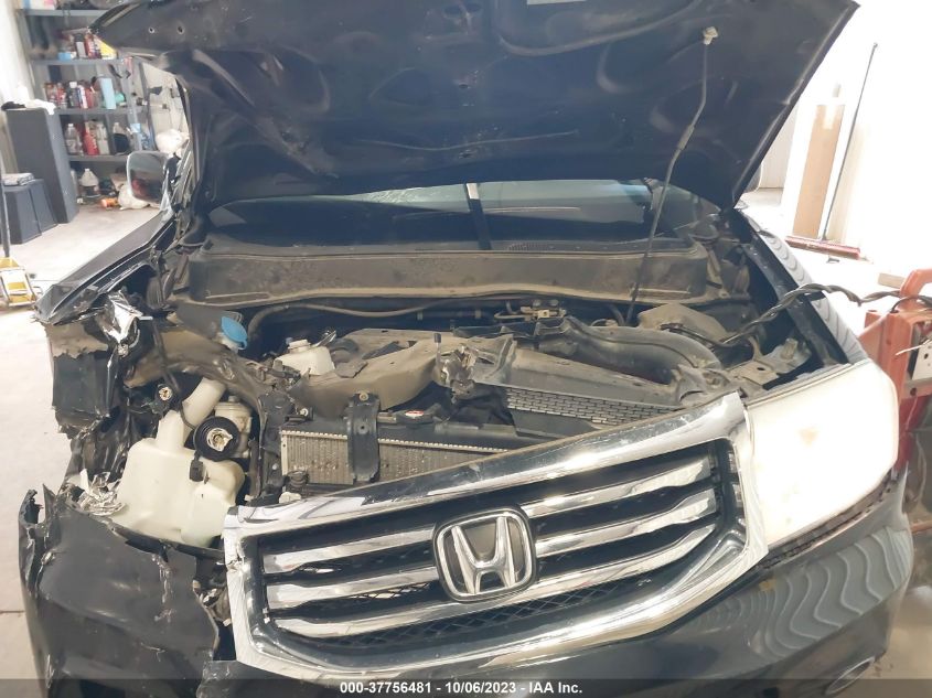 2015 HONDA PILOT SE - 5FNYF4H33FB028800