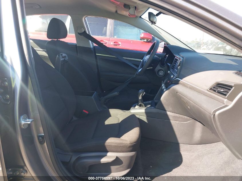 2020 HYUNDAI ELANTRA SE - 5NPD74LF7LH542904