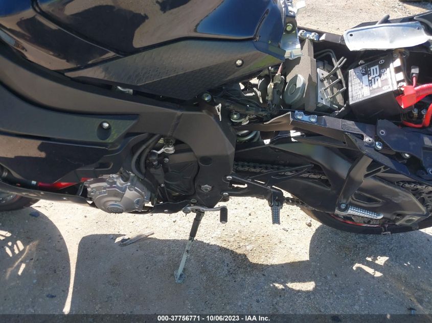 2015 YAMAHA YZFR1 JYARN39E7FA000679