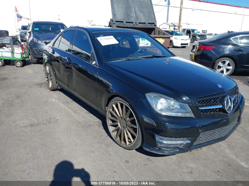2013 MERCEDES-BENZ C 250 SPORT/LUXURY - WDDGF4HB7DA854256