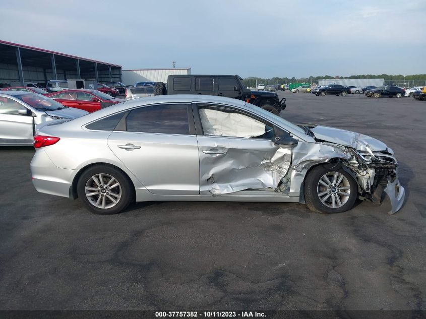 2016 HYUNDAI SONATA 2.4L SE - 5NPE24AF1GH294094