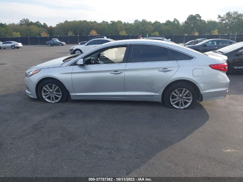 2016 HYUNDAI SONATA 2.4L SE - 5NPE24AF1GH294094