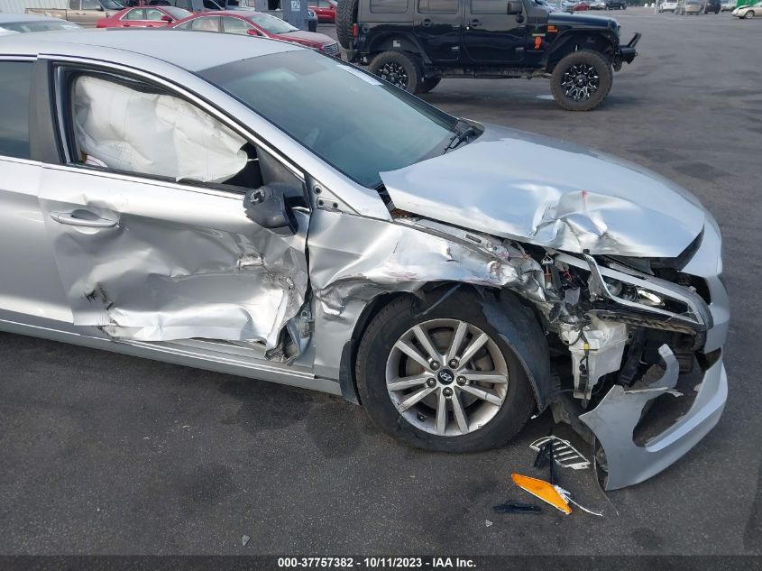 2016 HYUNDAI SONATA 2.4L SE - 5NPE24AF1GH294094