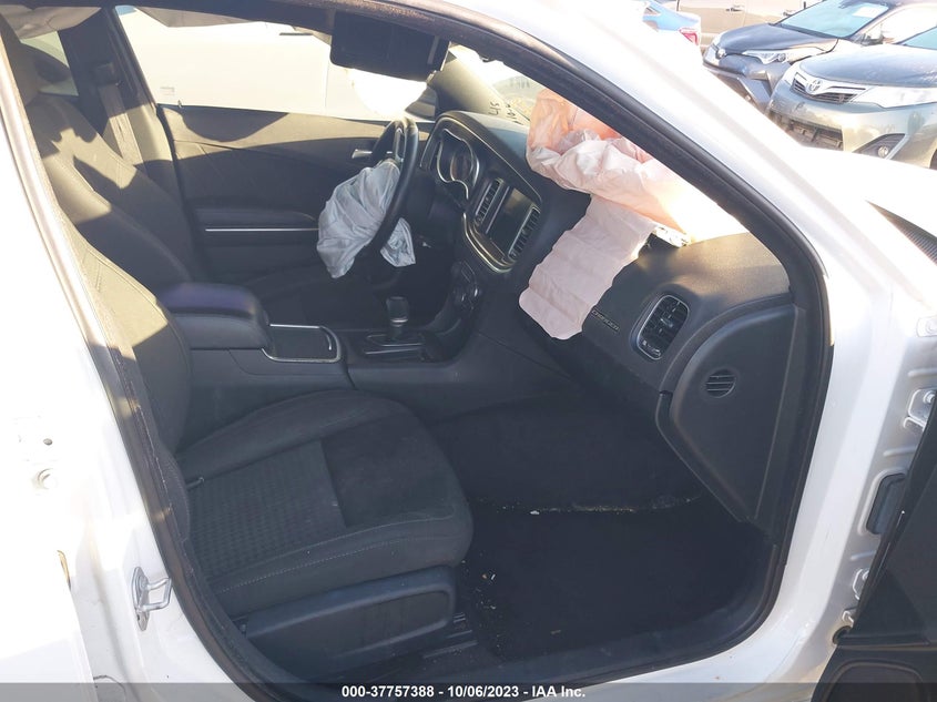 VIN 2C3CDXHG0JH319265 2018 DODGE CHARGER SXT PLUS