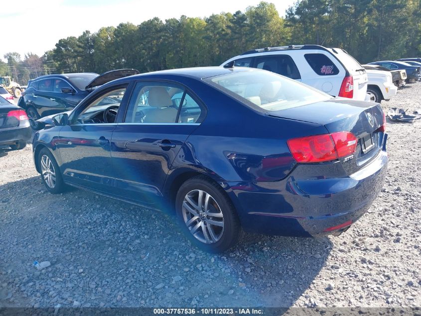 2014 VOLKSWAGEN JETTA SEDAN SE - 3VWD17AJ6EM363192