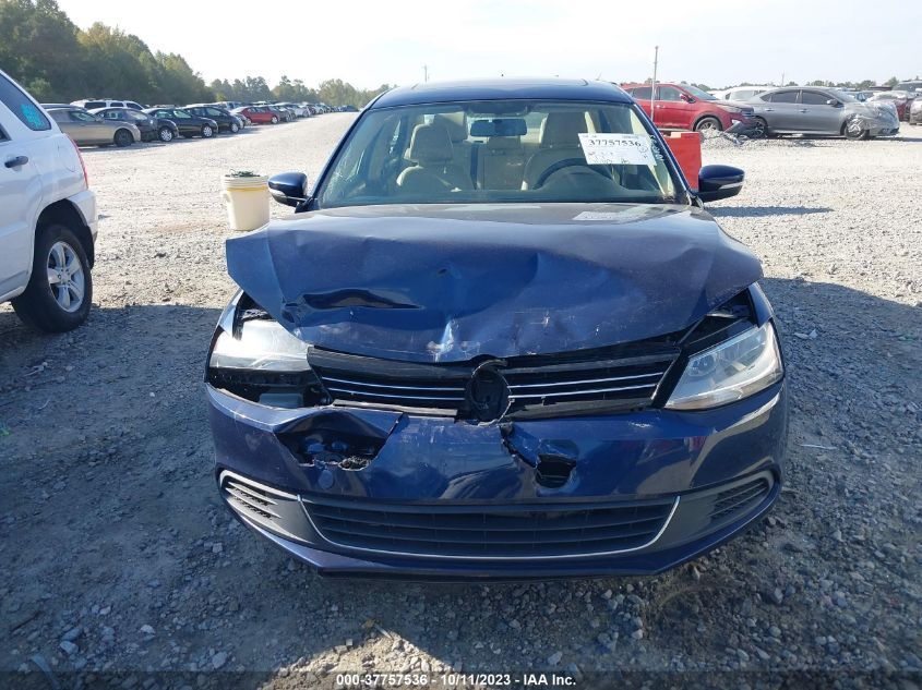 2014 VOLKSWAGEN JETTA SEDAN SE - 3VWD17AJ6EM363192