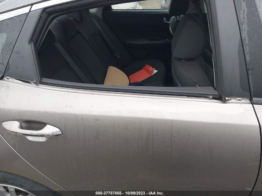 2018 KIA OPTIMA - 5XXGT4T32JG228424