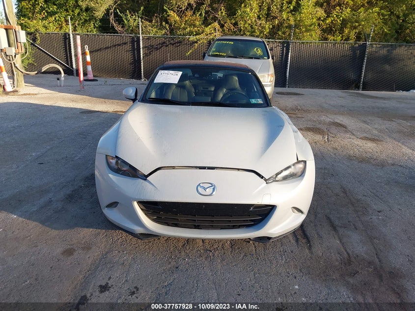 VIN JM1NDAD70J0202670 2018 MAZDA MX-5 MIATA GRAND TOURING