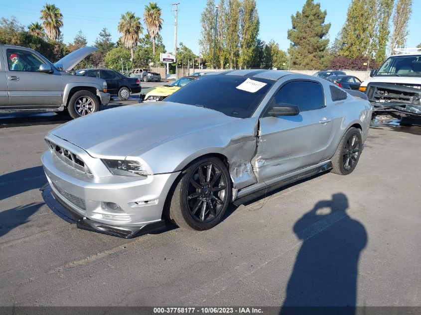 2014 FORD MUSTANG V6 - 1ZVBP8AM0E5200985