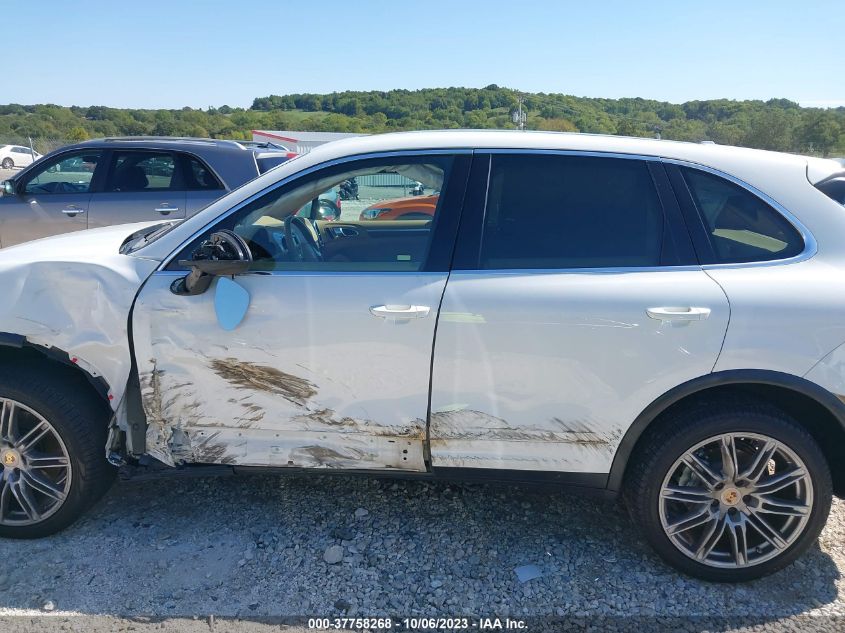 2013 PORSCHE CAYENNE S - WP1AB2A29DLA85708