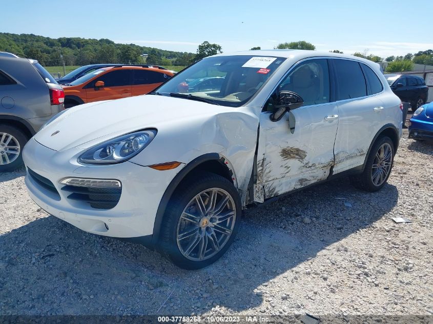 2013 PORSCHE CAYENNE S - WP1AB2A29DLA85708
