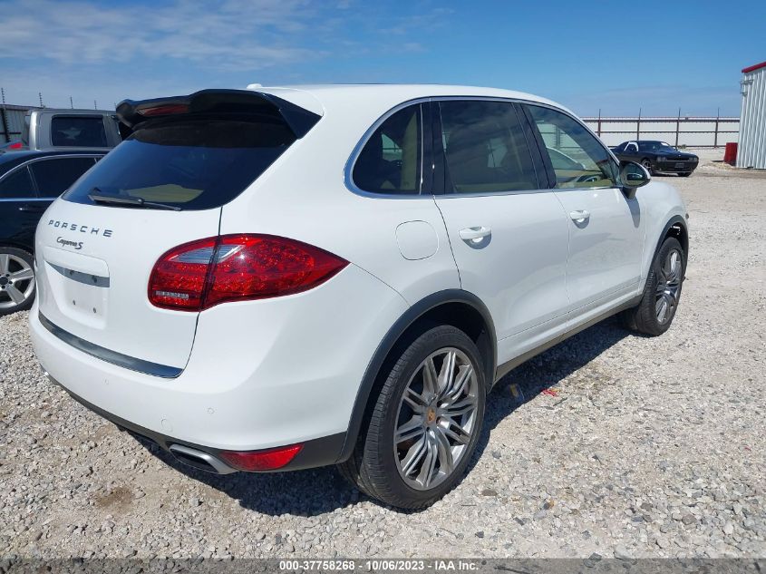 2013 PORSCHE CAYENNE S - WP1AB2A29DLA85708