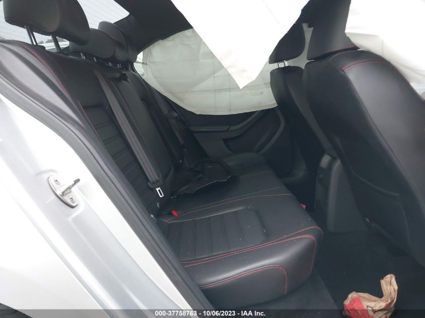2016 VOLKSWAGEN JETTA SEDAN 2.0T GLI SEL - 3VW4T7AJ3GM294569