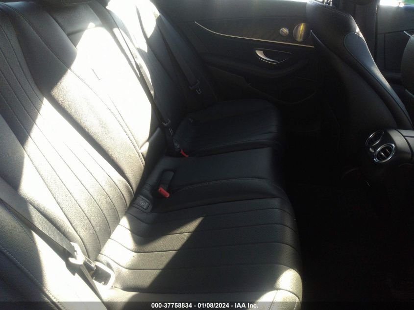 2019 MERCEDES-BENZ E 300 4MATIC WDDZF4KB7KA585545
