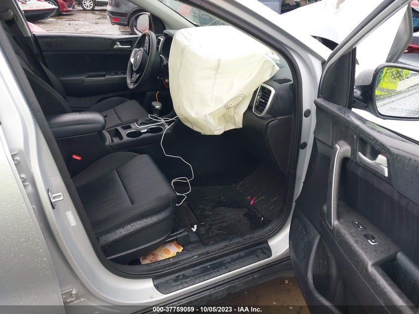 VIN KNDPMCAC9L7828525 2020 KIA SPORTAGE LX