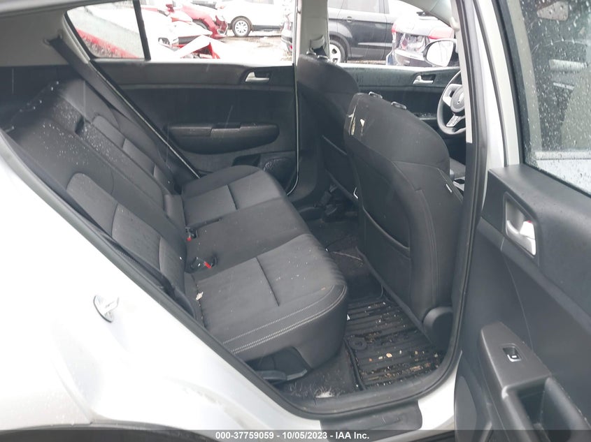 VIN KNDPMCAC9L7828525 2020 KIA SPORTAGE LX