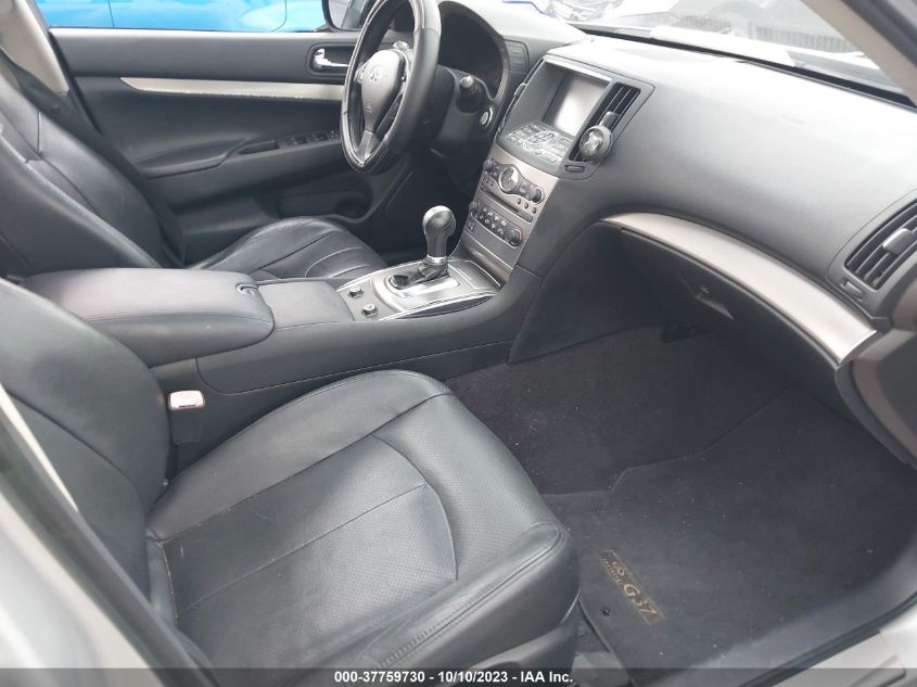 2013 INFINITI G37 JOURNEY JN1CV6AP2DM304140