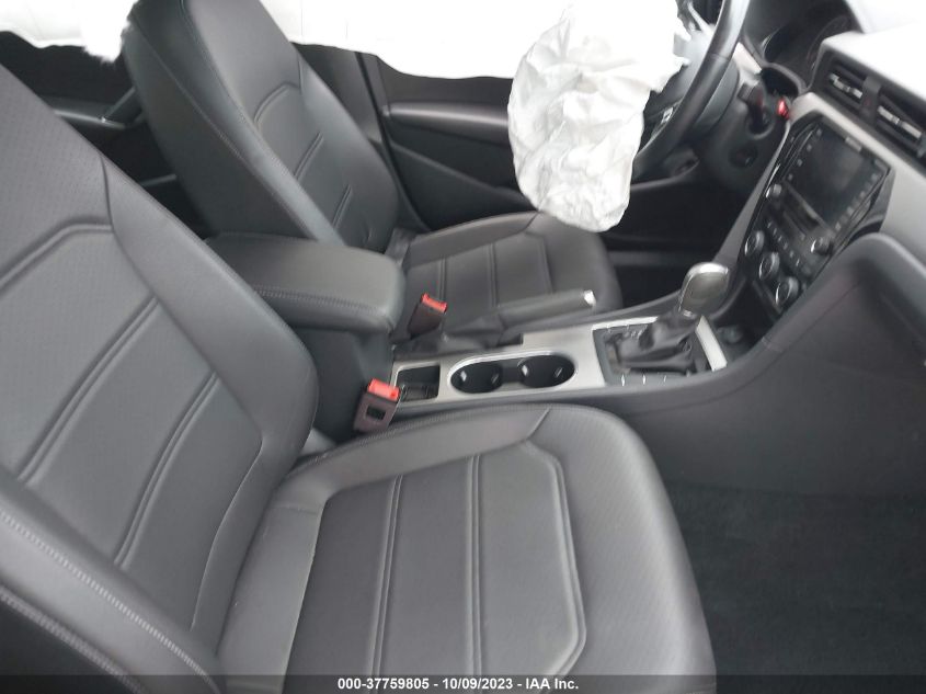2020 VOLKSWAGEN PASSAT 2.0T SE - 1VWWA7A39LC009644